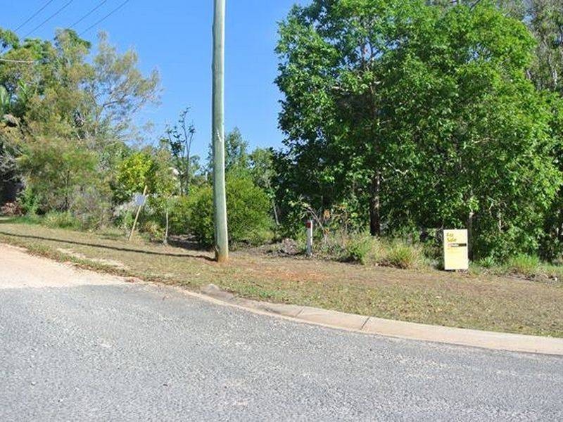 1 Alistair Court, Macleay Island QLD 4184