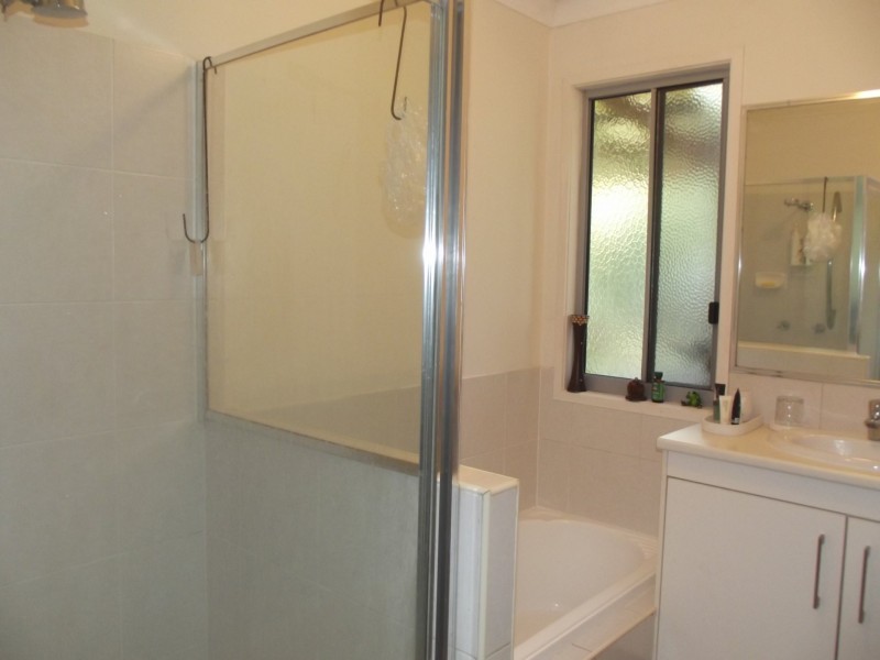 22 Cathy Street, Macleay Island QLD 4184