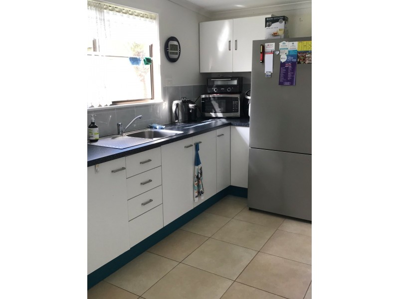 54 High Central Road, Macleay Island QLD 4184