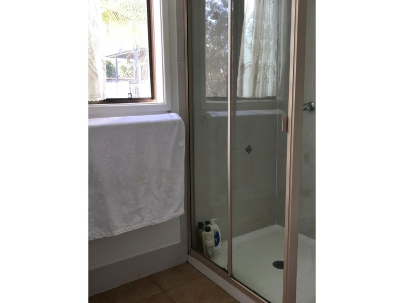 54 High Central Road, Macleay Island QLD 4184