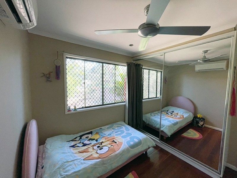 13 Brolga Street, Macleay Island QLD 4184