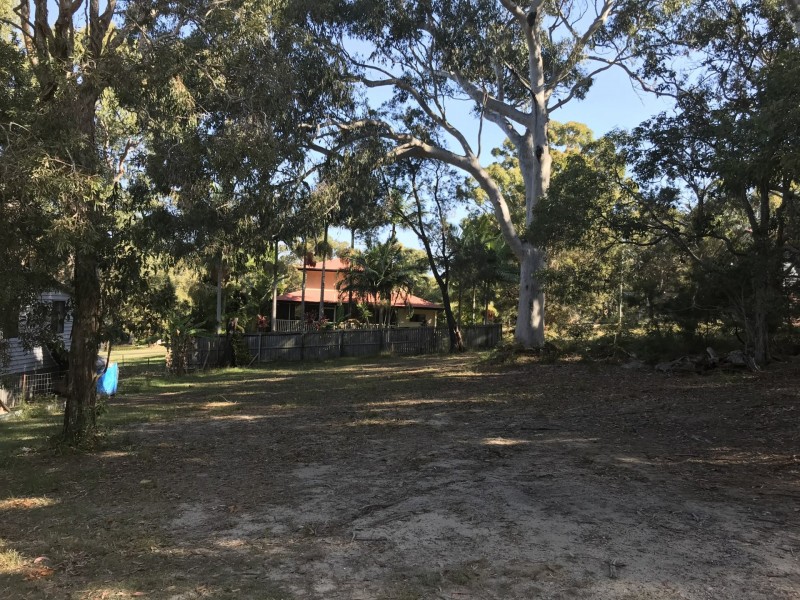 22 Warama Street, Macleay Island QLD 4184