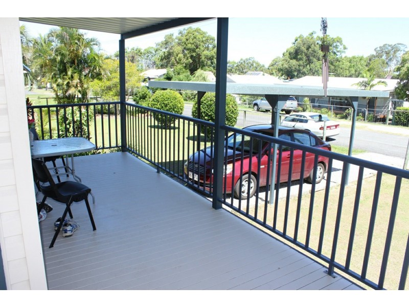 17 Udara Street, Macleay Island QLD 4184