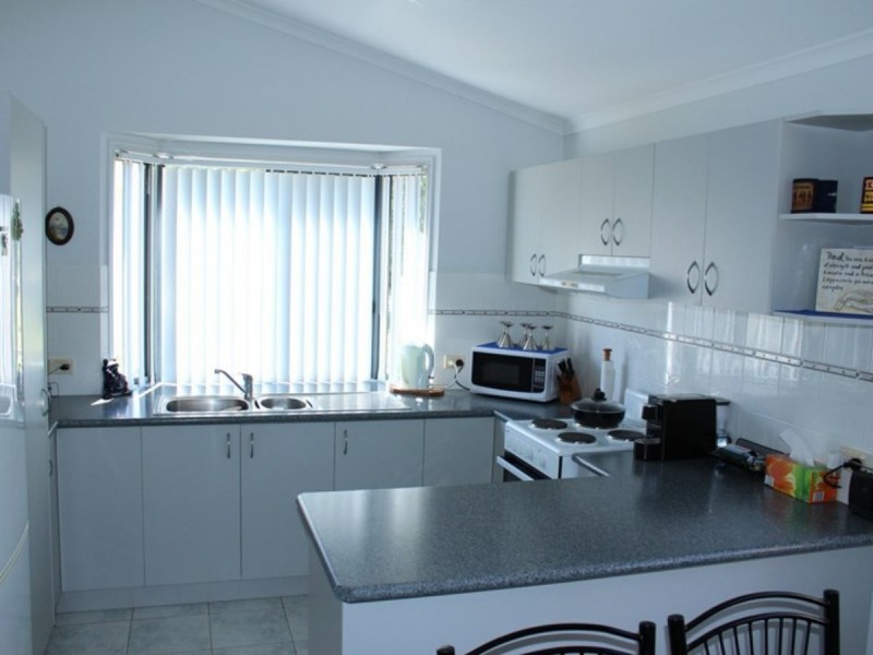 17 Udara Street, Macleay Island QLD 4184
