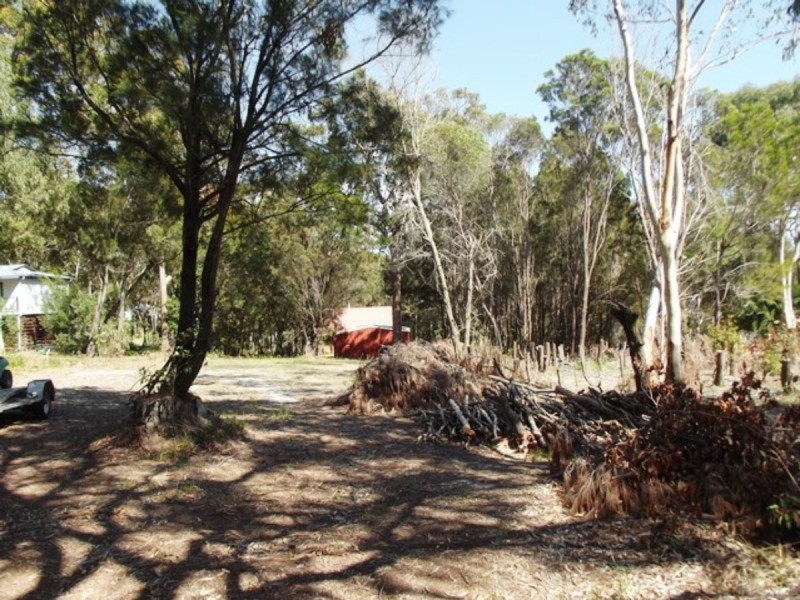 3 Ilya Street, Macleay Island QLD 4184