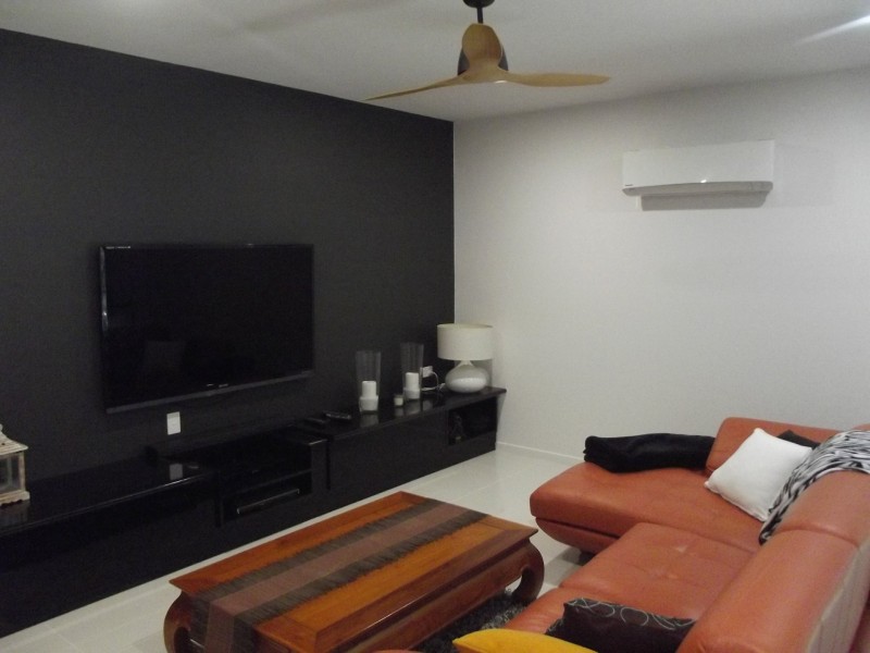 19 Leanne Street, Macleay Island QLD 4184