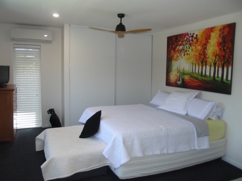 19 Leanne Street, Macleay Island QLD 4184