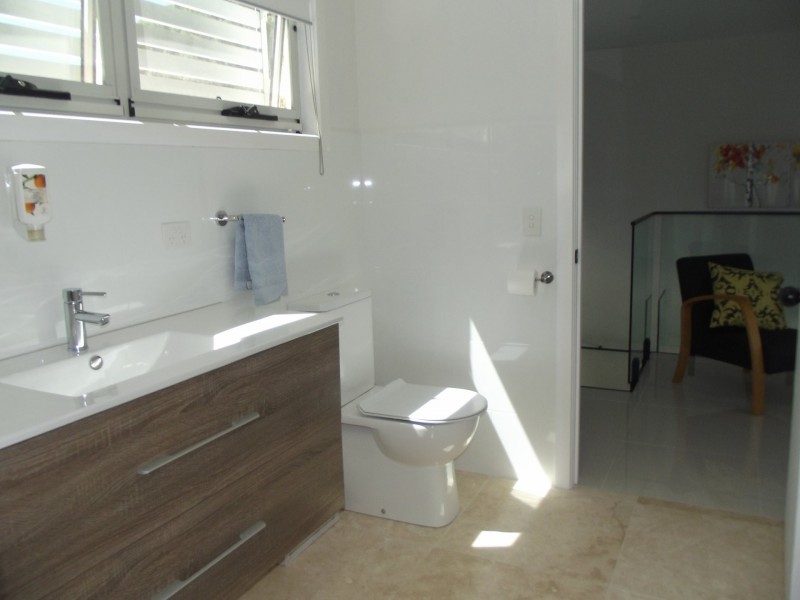 19 Leanne Street, Macleay Island QLD 4184