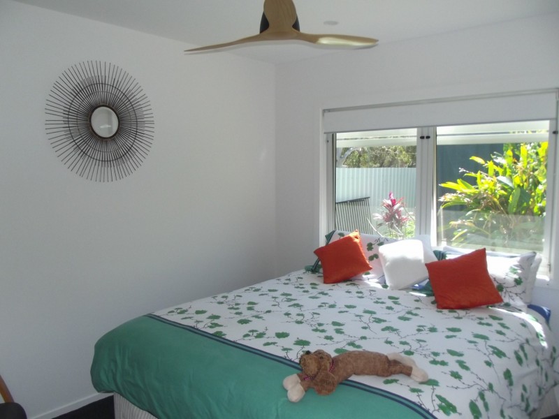 19 Leanne Street, Macleay Island QLD 4184