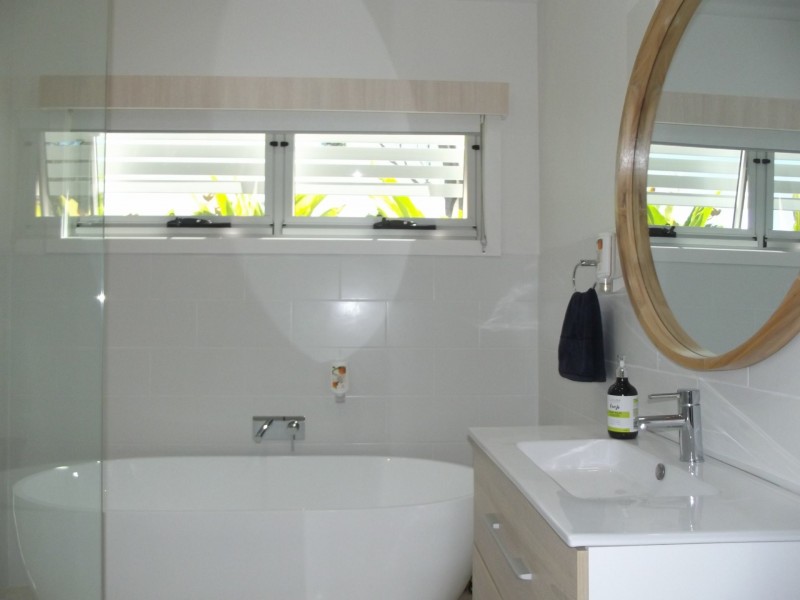 19 Leanne Street, Macleay Island QLD 4184