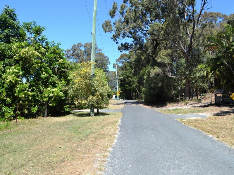 6-8 Weeroona Avenue, Macleay Island QLD 4184