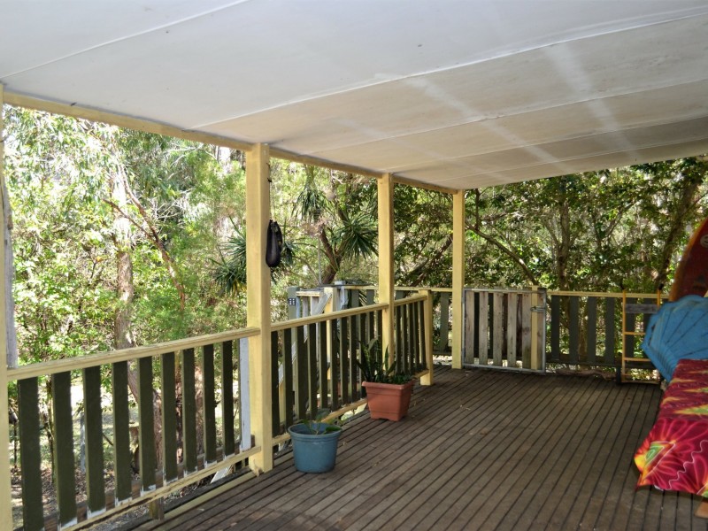 2 Kalara Street, Macleay Island QLD 4184