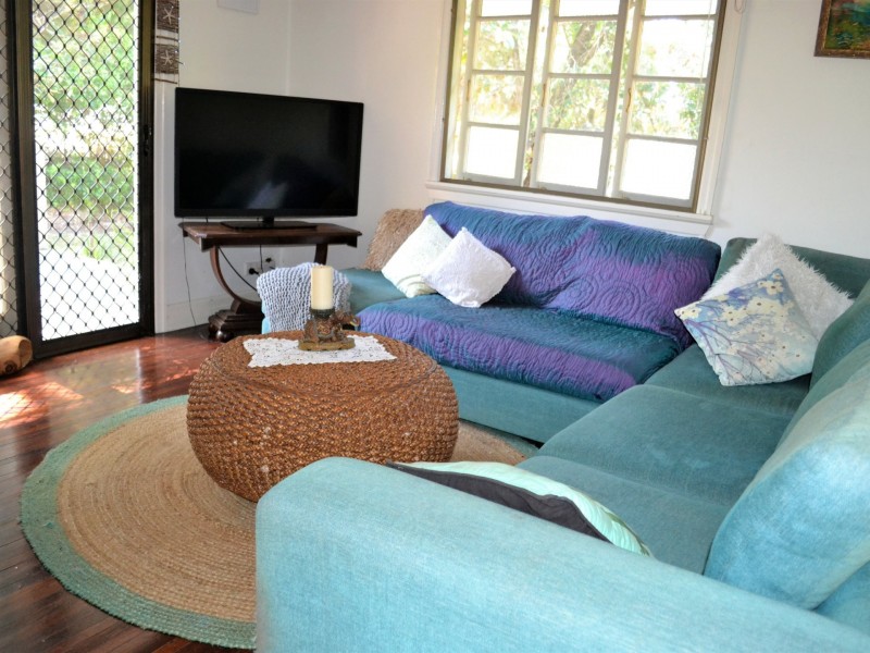 2 Kalara Street, Macleay Island QLD 4184