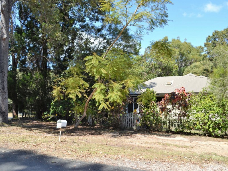 2 Kalara Street, Macleay Island QLD 4184