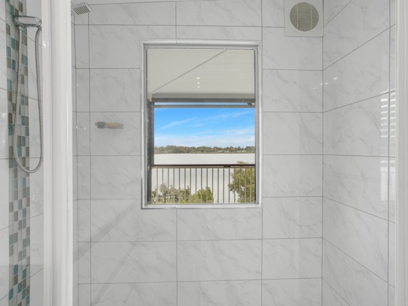 22 Calm Waters Crescent, Macleay Island QLD 4184