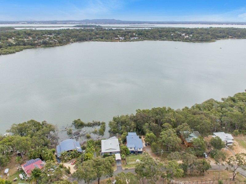 22 Calm Waters Crescent, Macleay Island QLD 4184