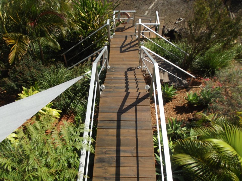 22 Calm Waters Crescent, Macleay Island QLD 4184