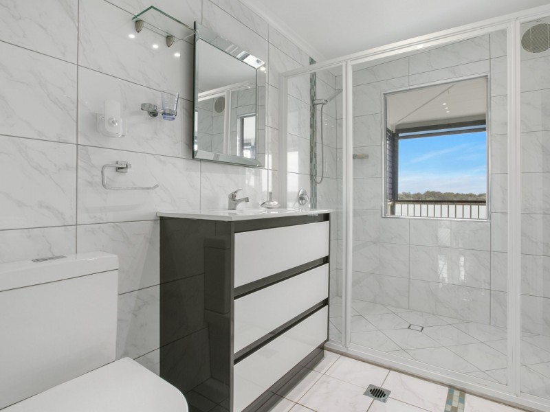 22 Calm Waters Crescent, Macleay Island QLD 4184