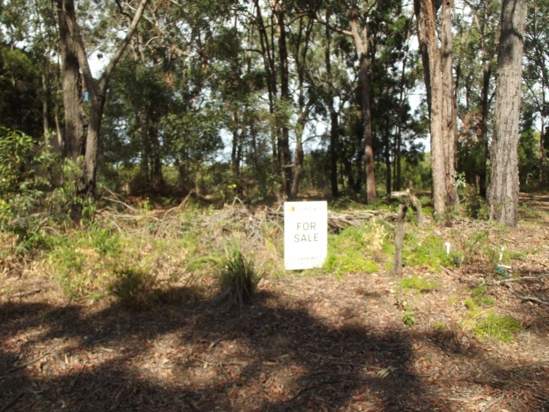 7 Blue Vis Street, Macleay Island QLD 4184