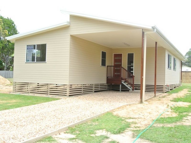 15 Mango Crescent, Macleay Island QLD 4184