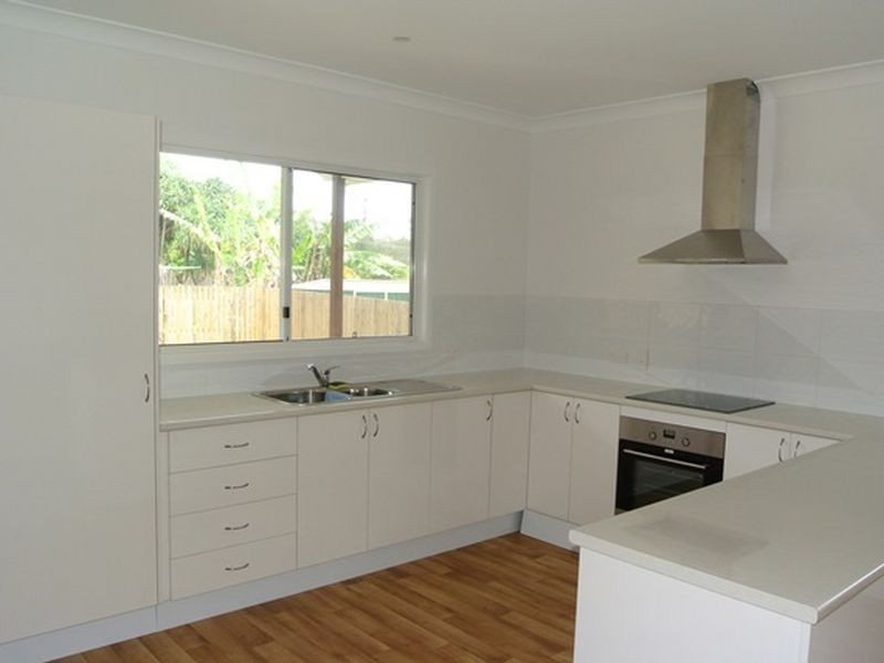 15 Mango Crescent, Macleay Island QLD 4184