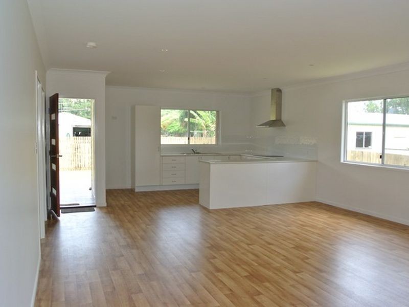 15 Mango Crescent, Macleay Island QLD 4184