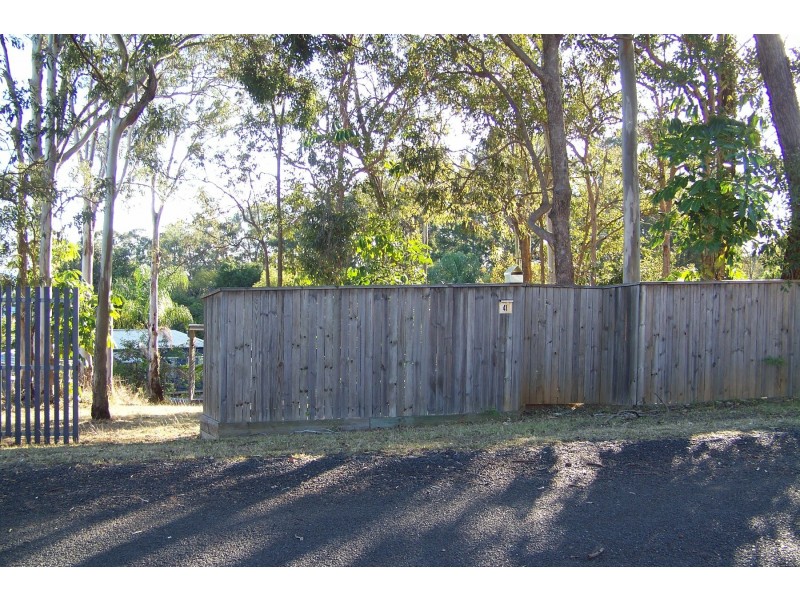41 HALCYON ST, Lamb Island QLD 4184