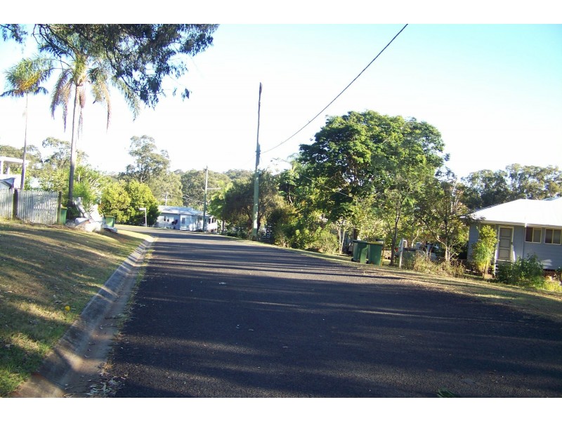 41 HALCYON ST, Lamb Island QLD 4184