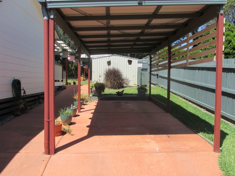 22 Francis Rd, Macleay Island QLD 4184