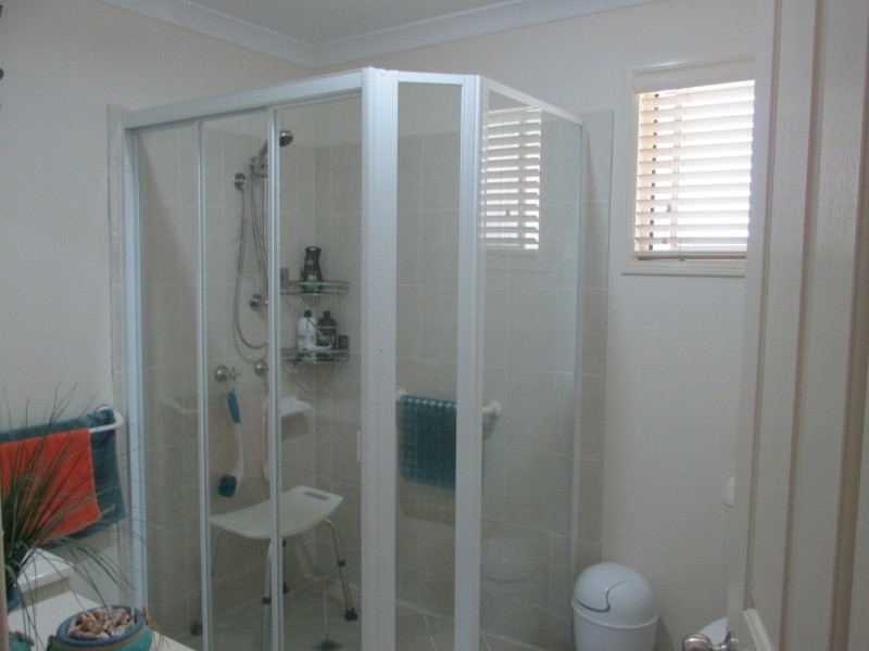 22 Francis Rd, Macleay Island QLD 4184