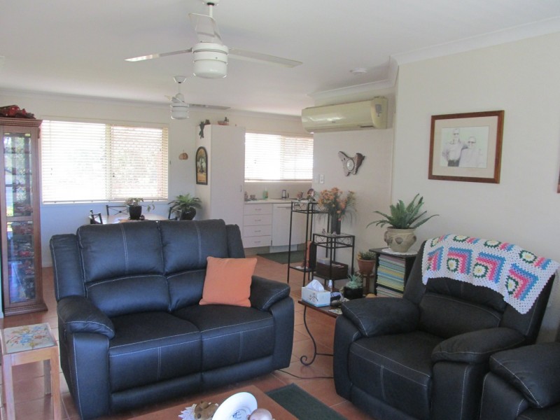 22 Francis Rd, Macleay Island QLD 4184
