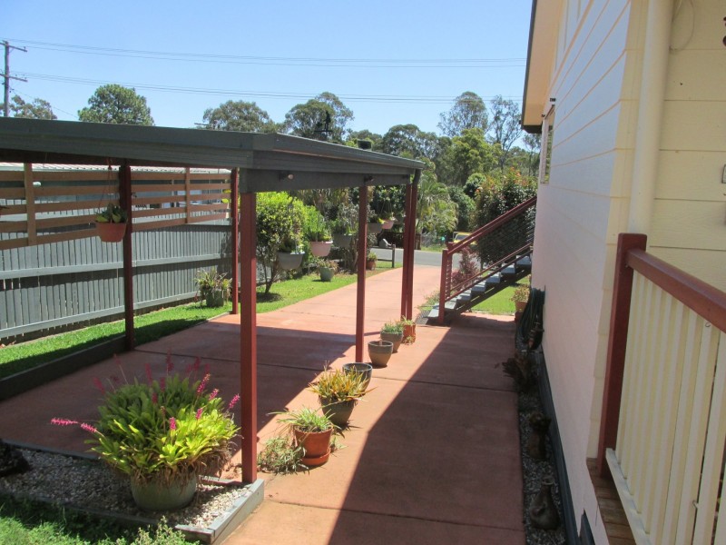 22 Francis Rd, Macleay Island QLD 4184