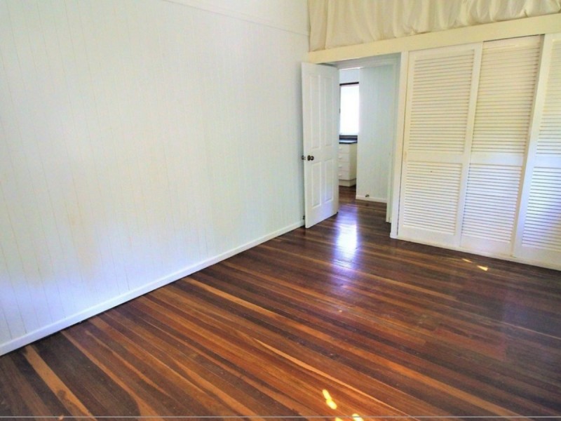 42 Wirralee Street, Macleay Island QLD 4184