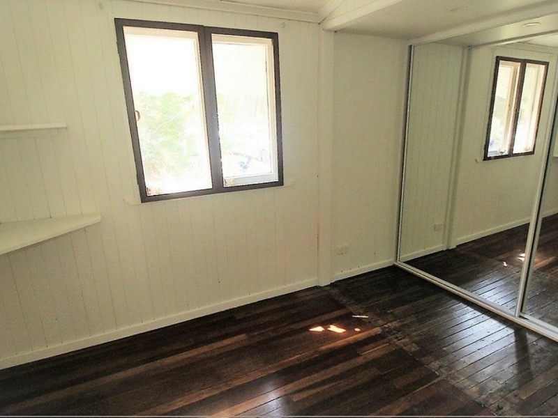 42 Wirralee Street, Macleay Island QLD 4184