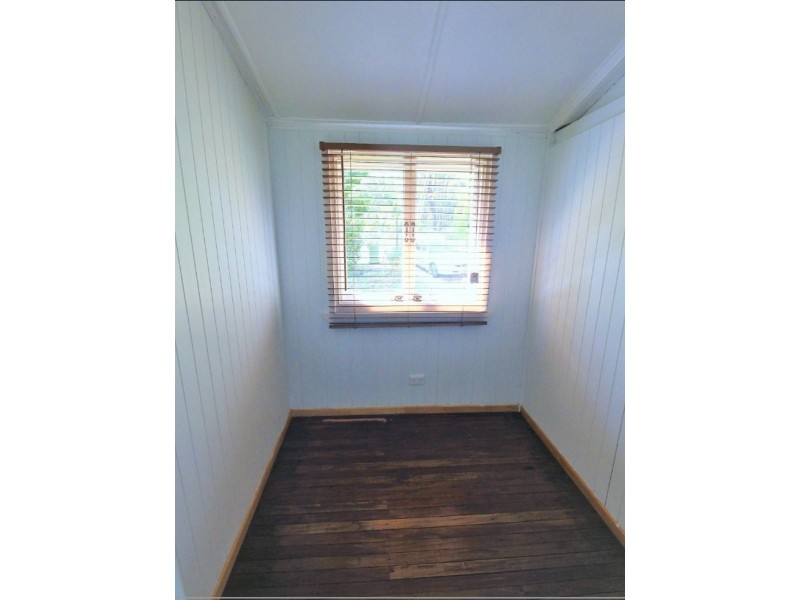 42 Wirralee Street, Macleay Island QLD 4184