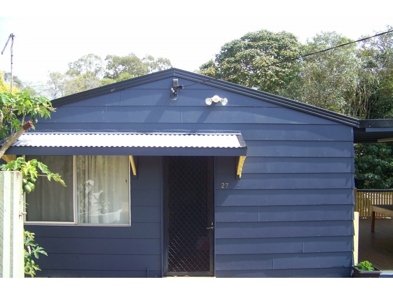 27 CREST HAVEN, Lamb Island QLD 4184