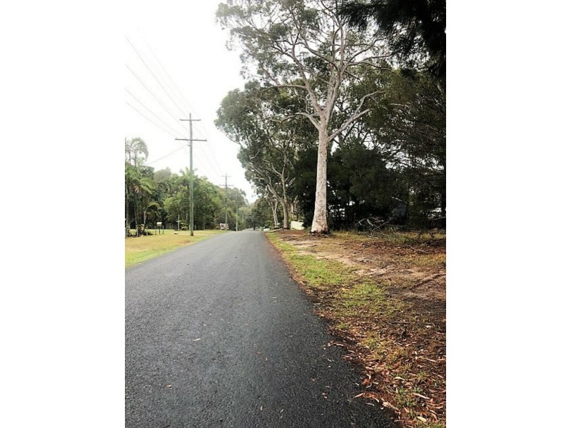 17 Barramundi Street, Macleay Island QLD 4184