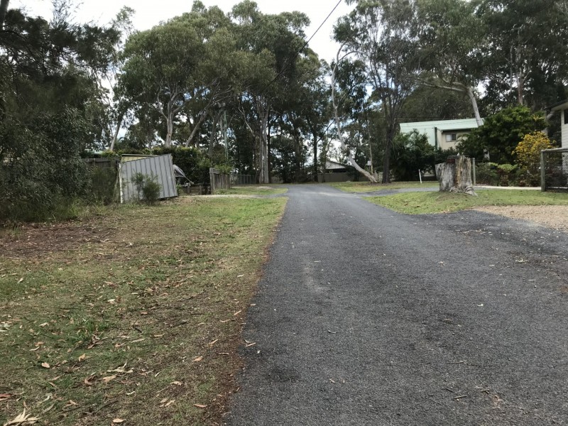 4 Dinjerra Street, Macleay Island QLD 4184