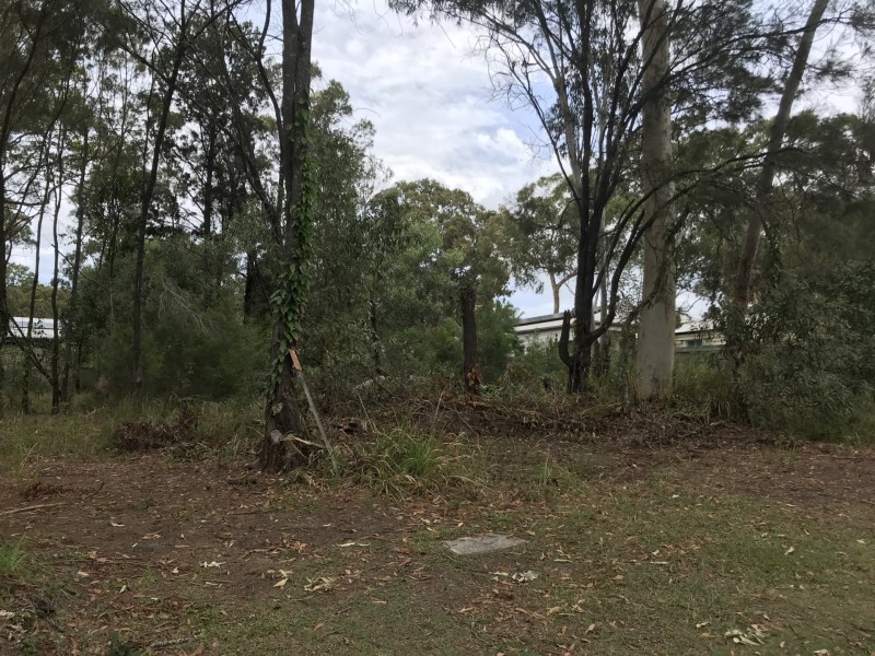 4 Dinjerra Street, Macleay Island QLD 4184