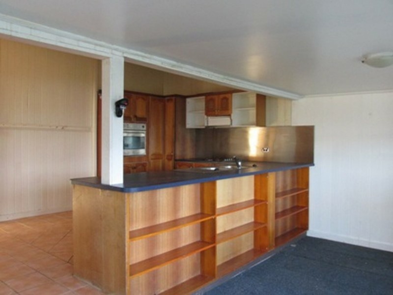 33 Jan Street, Macleay Island QLD 4184