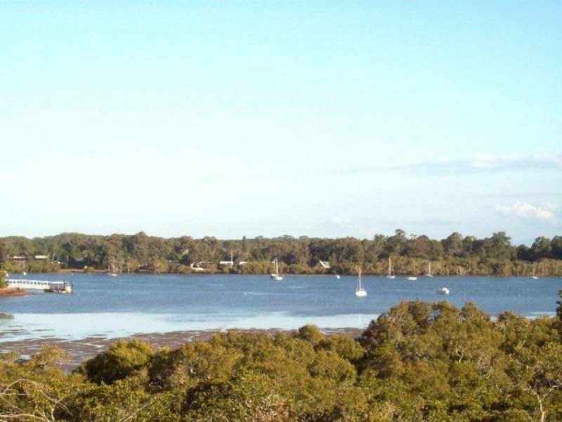 22 Deviot Street, Macleay Island QLD 4184