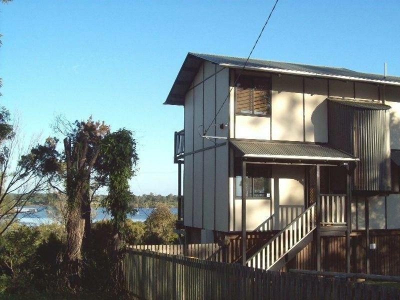 22 Deviot Street, Macleay Island QLD 4184