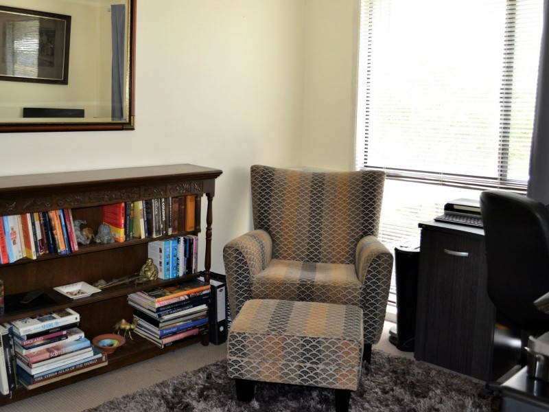 42 Barramundi Street, Macleay Island QLD 4184