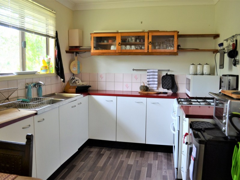 42 Barramundi Street, Macleay Island QLD 4184