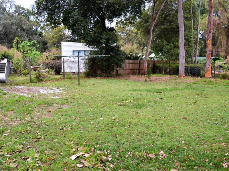 18 Nugent Street, Macleay Island QLD 4184