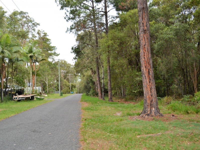 18 Nugent Street, Macleay Island QLD 4184