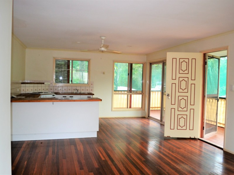 18 Nugent Street, Macleay Island QLD 4184