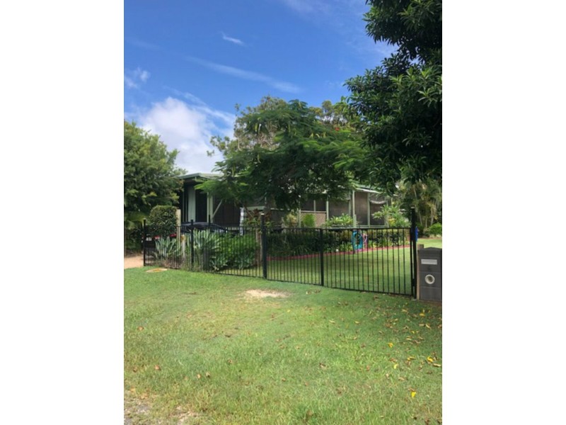 6 Sunset Strip, Karragarra Island QLD 4184