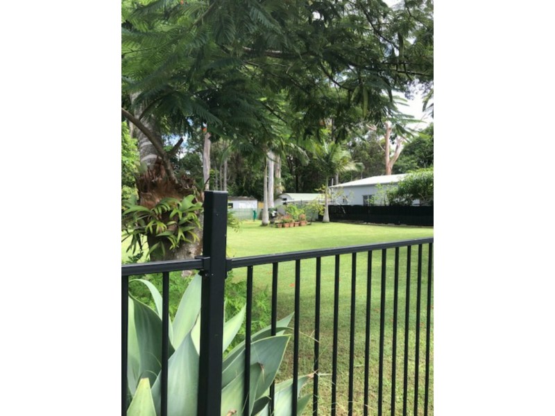 6 Sunset Strip, Karragarra Island QLD 4184