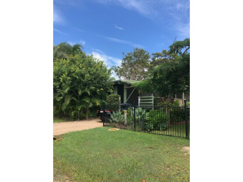 6 Sunset Strip, Karragarra Island QLD 4184